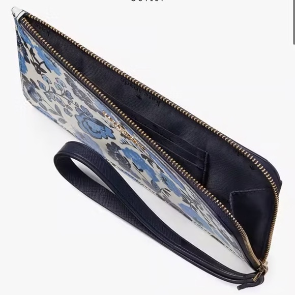 Kate Spade Floral Blue and White Wristlet- BNWOT